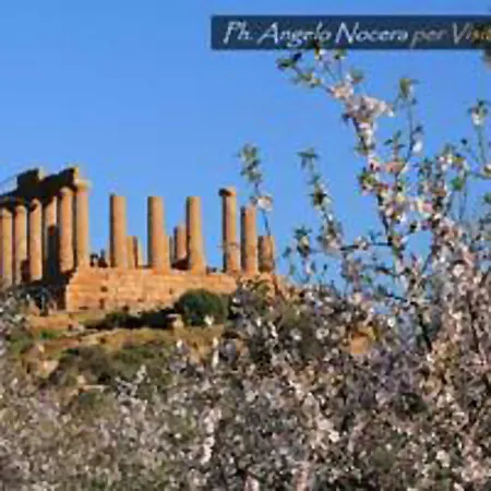 Notti Sikane Bed & Breakfast Porto Empedocle